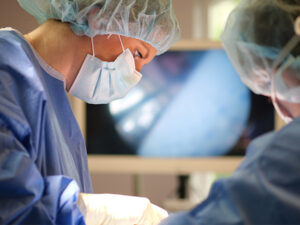 Dr. Molly Performs Laparoscopic Surgery